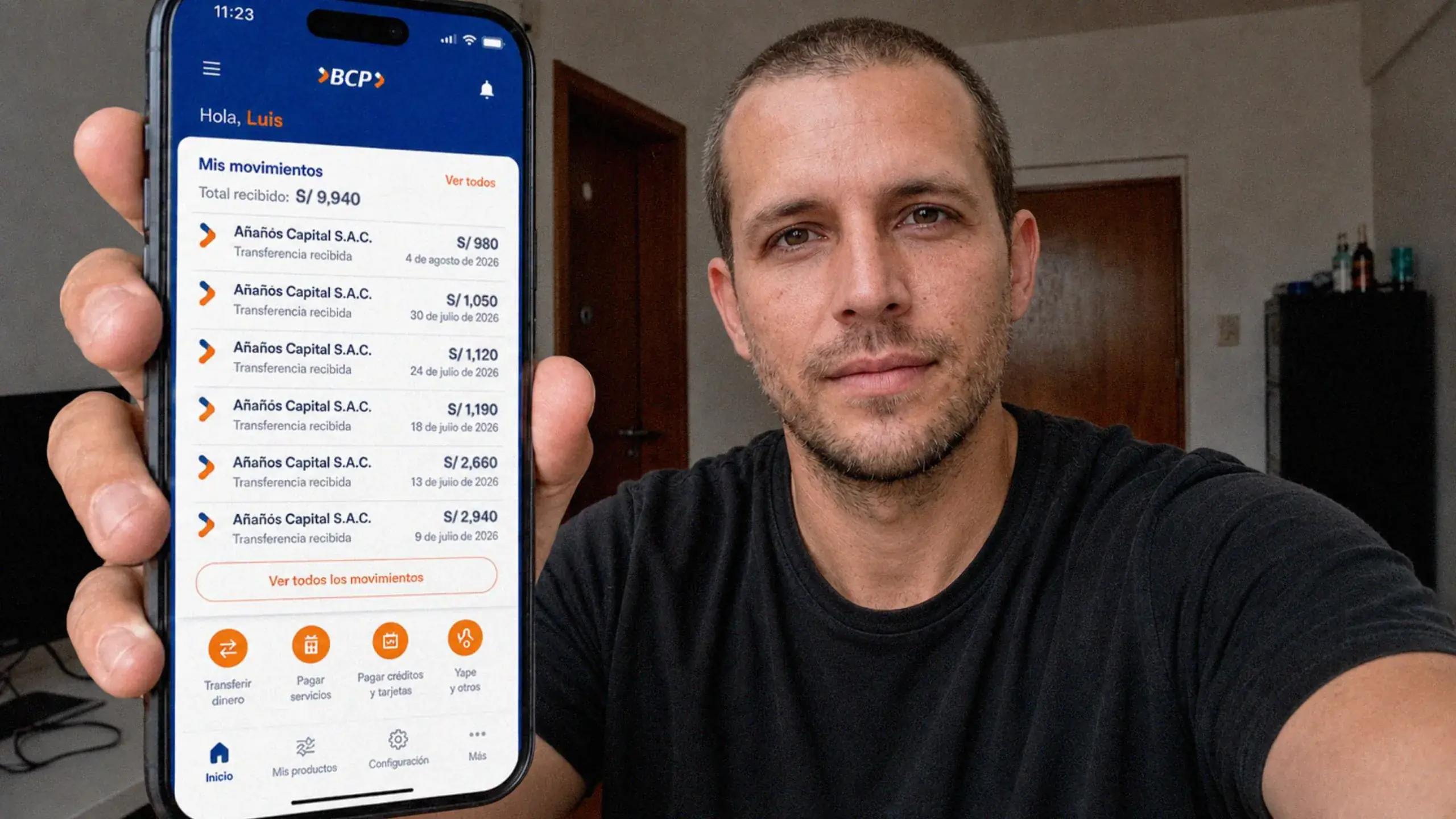 Luis Medina muestra el celular con la app del BCP mostrando las transferencias de Eisen Peak S.A.C.