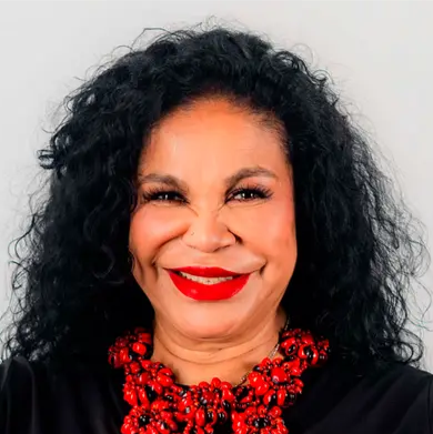 Eva Ayllón